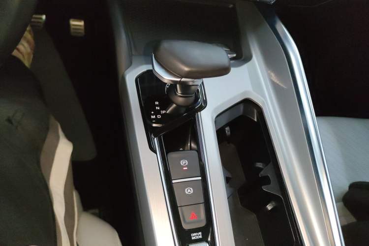 Used Geely Auto Preface 2021 2.0TD Luxury Version