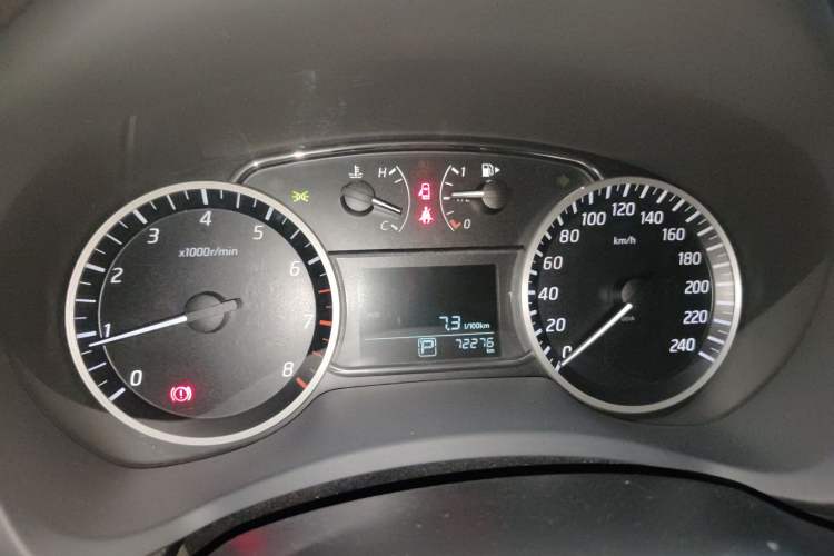 Used Nissan Sylphy 2019 1.6XV CVT Smart Connect Luxury Edition China VI Standard Instrument Cluster