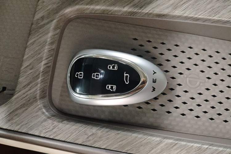 Used Wey Gaoshan 2025 Four-Wheel Drive Alpine 9 Vehicle Key