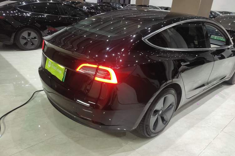 Used Tesla Model 3 2020 Long-Range Rear-Wheel-Drive Version
