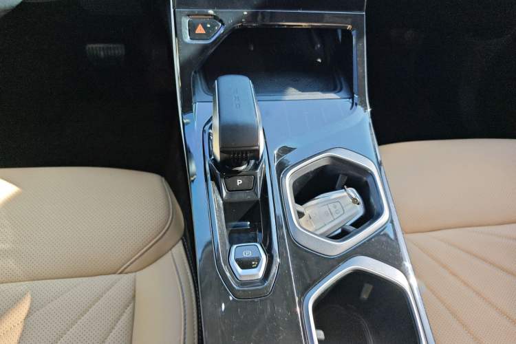 Used Geely Auto FX11 2023 1.5TD DCT Prestige Edition
