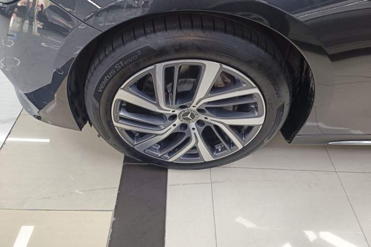 Used Mercedes-Benz E-Class 2025 E 300 L Stylish Model