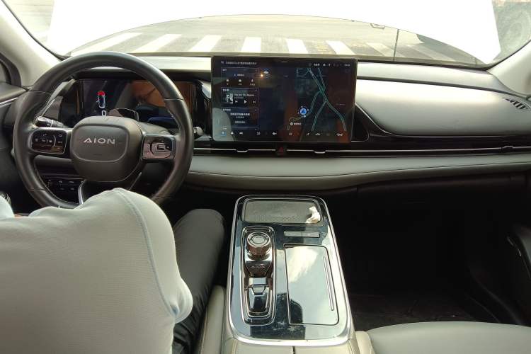 Used AION S Plus 2021 80 Tech Edition Center Console