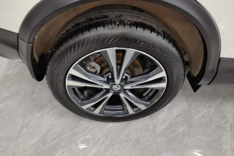 Used Nissan Qashqai 2019 2.0L CVT Luxury Edition Right Rear Wheel Hub