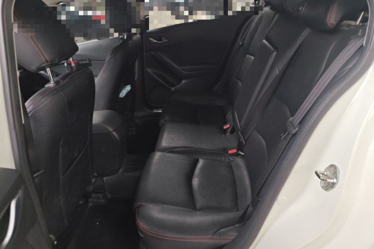 Used Mazda 3 Axela 2014 Sedan 1.5L Automatic Luxury Model