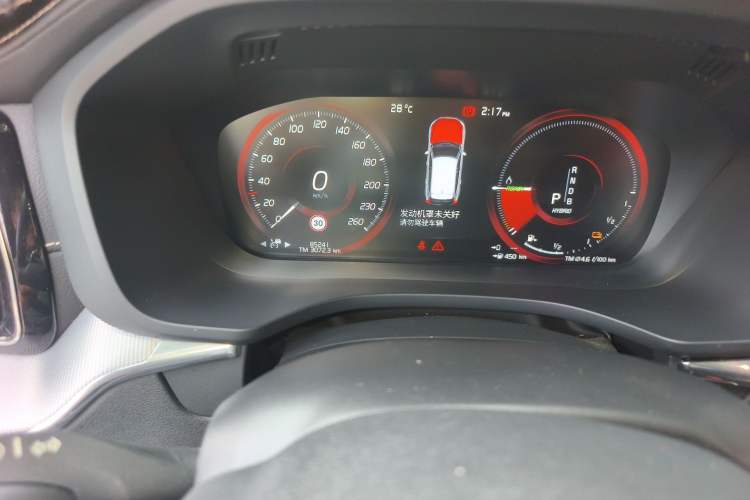 Used Volvo XC60 New Energy 2019 T8 E-Drive Hybrid Intelligent Luxury Sport Edition China V Standard Odometer Close Up