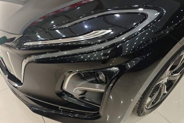 Used Hongqi E-QM5 2021 Online Booking Charging Basic Edition 5 Seats
