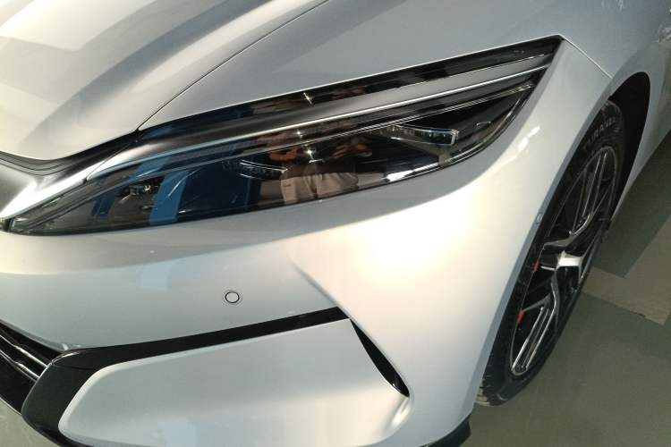 Used BYD Han L 2025 EV Four-Wheel Drive LiDAR Flagship Model
