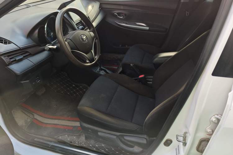 Used Toyota YARiS L Zhi Xuan 2015 1.5E Automatic Charm Edition