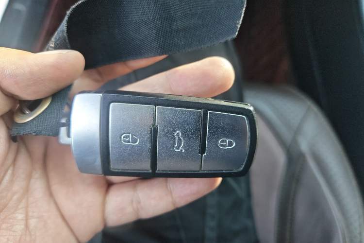 Used Volkswagen Magotan 2016 1.8TSI Smart Comfort Model Vehicle Key