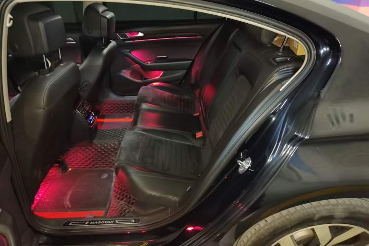 Used Volkswagen Magotan 2017 330TSI DSG Luxury Model