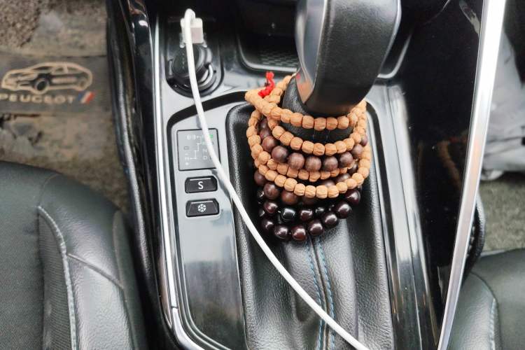 Used Peugeot 308 2016 1.6L Automatic Luxury Edition Gear Lever