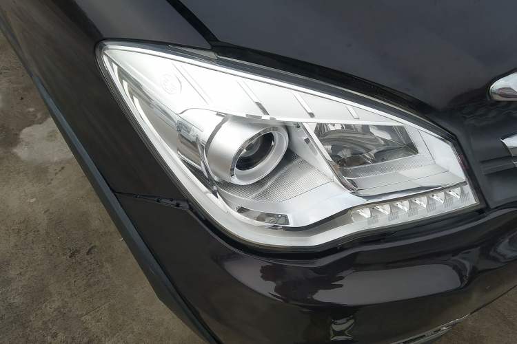 Used FAW Senya S80 2015 1.5L Manual 5-Seater Urban Edition Right Front Headlight