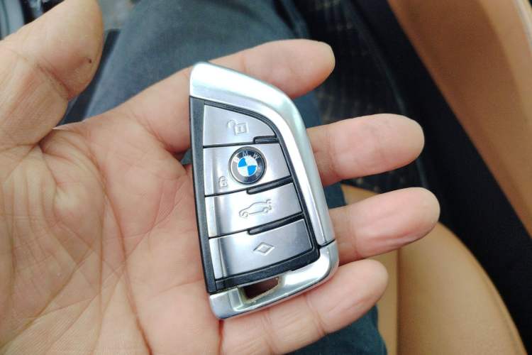 Used BMW 5 Series 2019 530Li Leading Model M Sport Package
