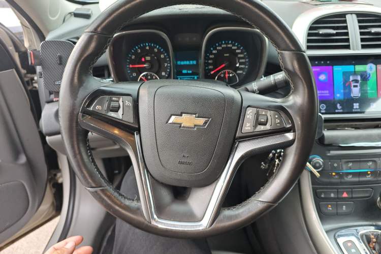 Used Chevrolet Malibu 2014 2.0L Automatic Luxury Edition Steering Wheel