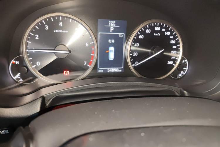 Used Lexus NX 2015 200 All-Wheel Drive Fēngshàng Edition Odometer Close Up
