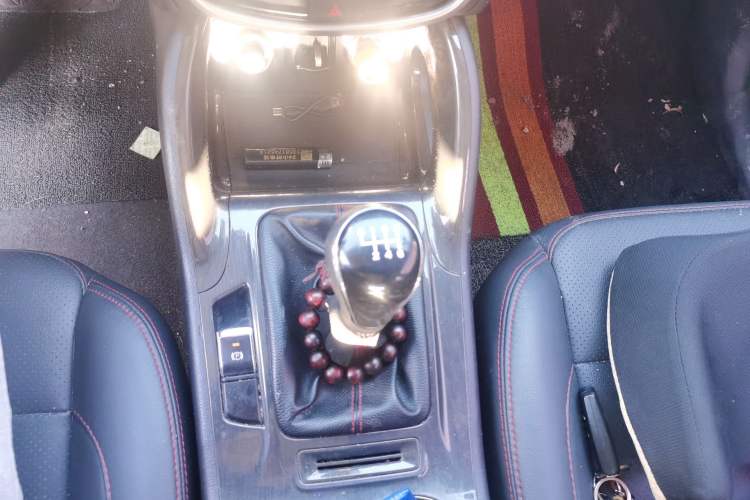 Used CHANGAN CS75 2017 Shangku Edition 1.5T Manual ZhiXiang Model
