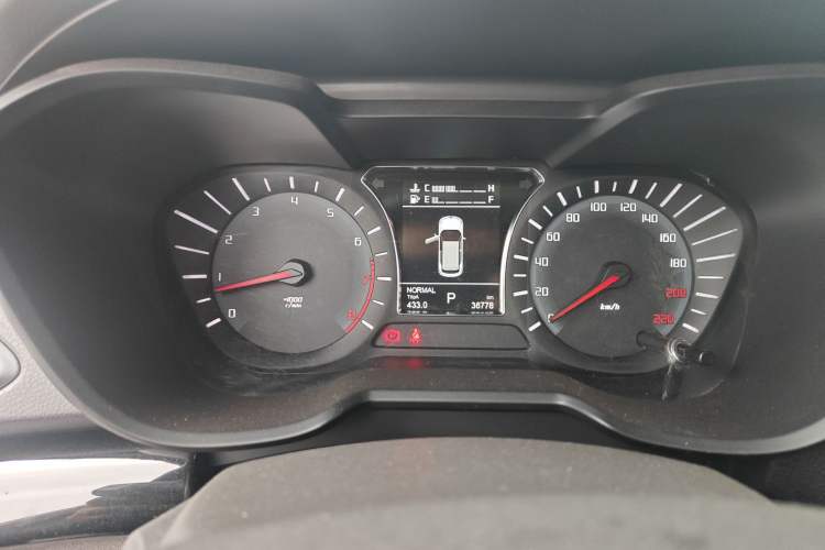 Used GAC Trumpchi GS4 2017 235T Automatic Two-Wheel Drive Elite Edition Instrument Cluster