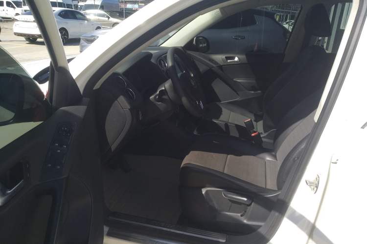 Used Volkswagen Tiguan L 2015 1.8TSI Automatic Two-Wheel Drive Trend Edition