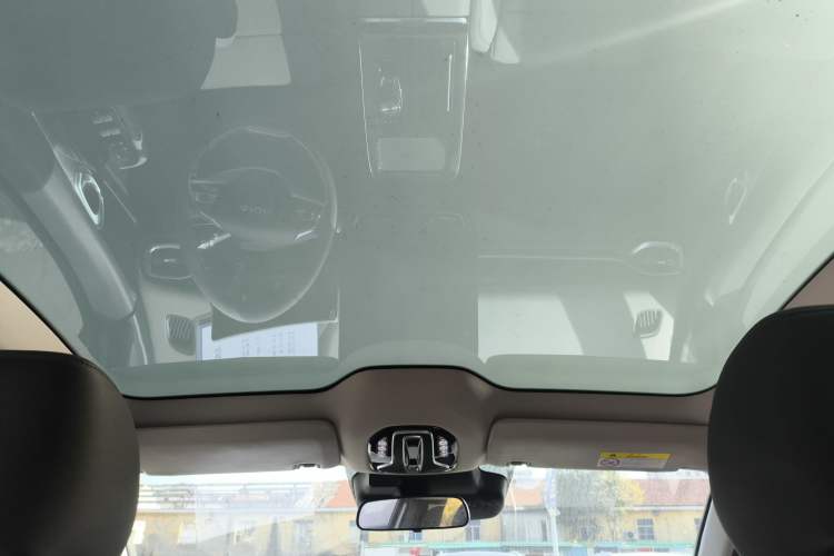 Used AION V 2021 Plus 70 Smart Edition Lithium Iron Phosphate Headliner