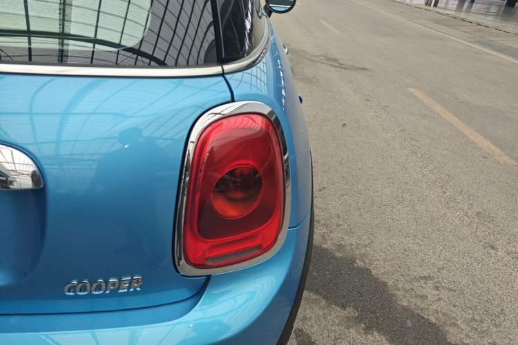 Used MINI 2014 1.5T COOPER Fun Right Rear Taillight