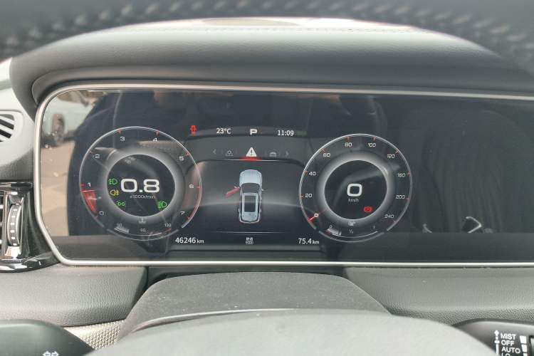 Used Hongqi HS5 2022 Facelifted Version 2.0T Smart Connect Flagship All-Wheel-Drive Edition
