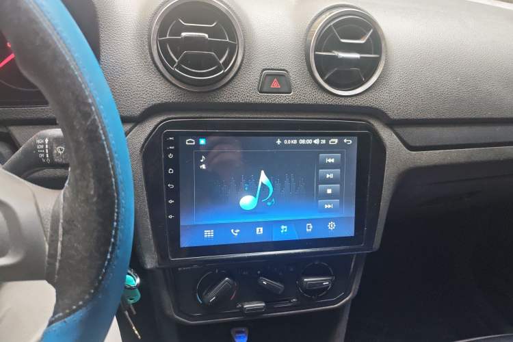 Used Volkswagen Jetta 2017 1.4L Manual Fashion Edition Audio And AC Panel