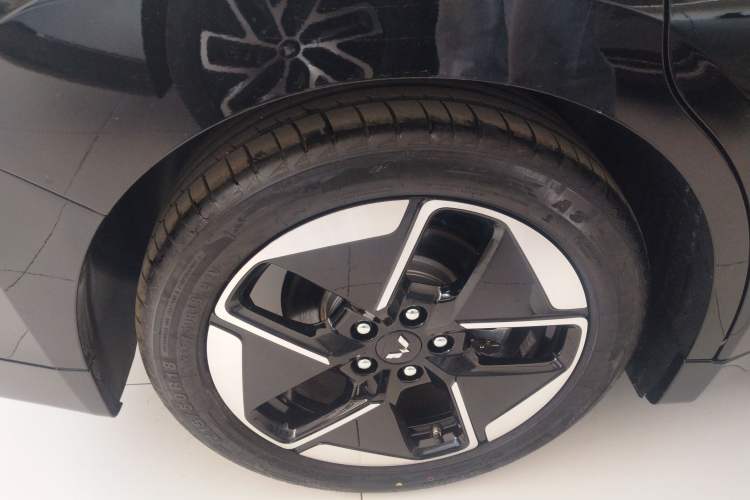 Used Wuling Xingguang 2024 Co-Creation Edition 510 Advanced Model
