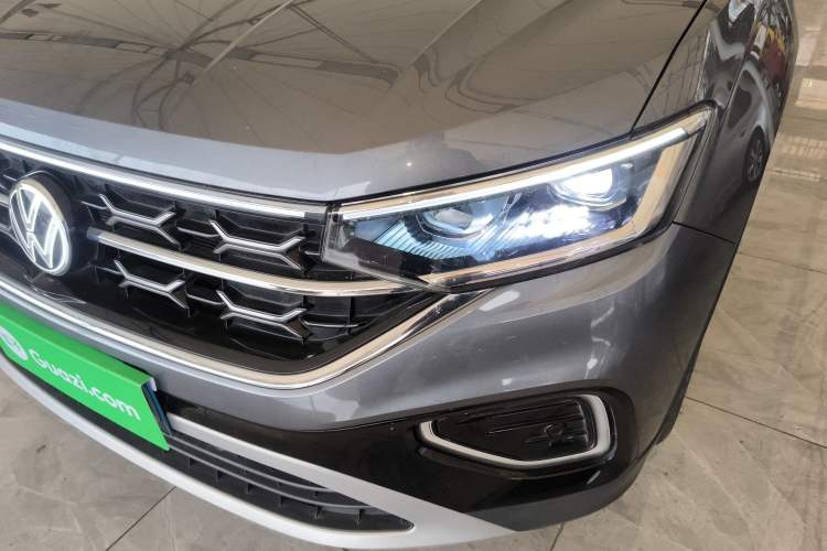 Used Volkswagen Tayron 2023 280TSI Two-Wheel-Drive Luxury Plus Advanced Version