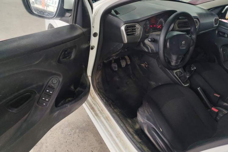 Used Peugeot 301 2016 1.6L Manual Happiness Edition