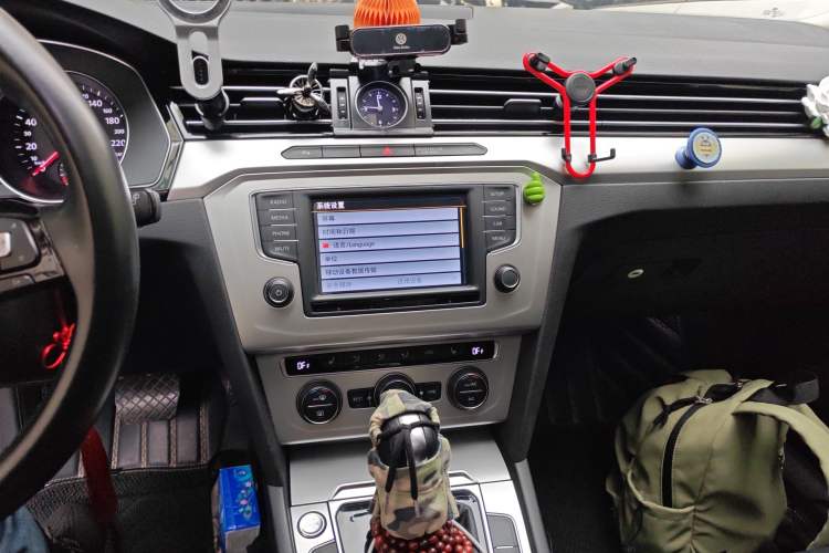 Used Volkswagen Variant 2017 380TSI Two-Wheel Drive Comfort Edition
