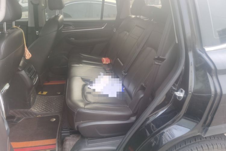 Used Roewe RX8 2018 30T Smart Connectivity Two-Wheel Drive Flagship Edition