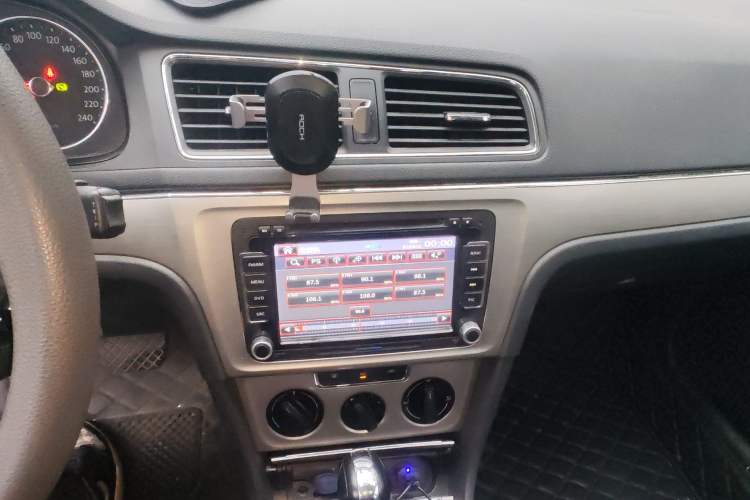 Used Volkswagen Lavida 2013 Restyled Classic 1.6L Automatic Comfort Edition
