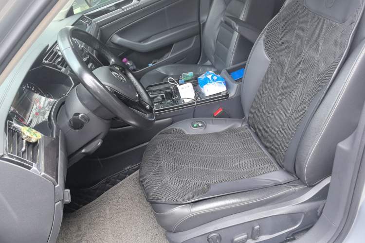 Used Volkswagen Phideon 2018 Revised Version 380TSI Two-Wheel Drive Business Edition