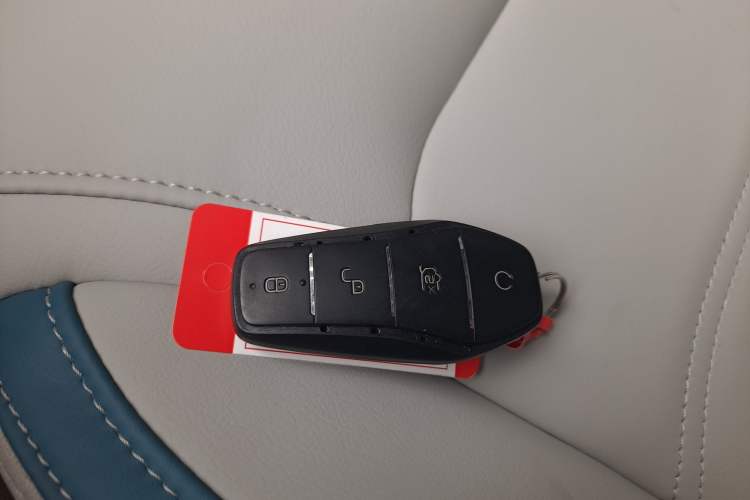 Used BYD Yuan Pro 2023 401KM Luxury Version Interior 1