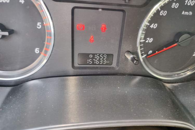 Used Great Wall Wingle 5 2013 2.8T European Version Two-Wheel Drive Elite Version Big Double-Cab GW2.8TC
