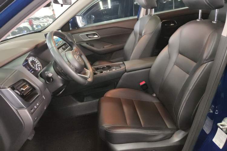 Used Nissan X-Trail 2021 VC-Turbo 300 CVT 2WD Luxury Edition 7-Seater Left Front Seat