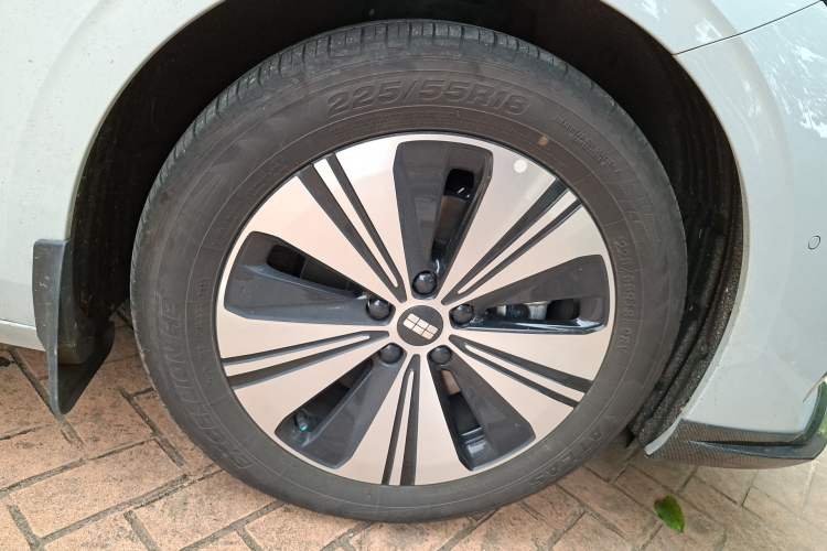 Used Geely Galaxy A7 2025 Model EM-i 150km Exploration+ Edition