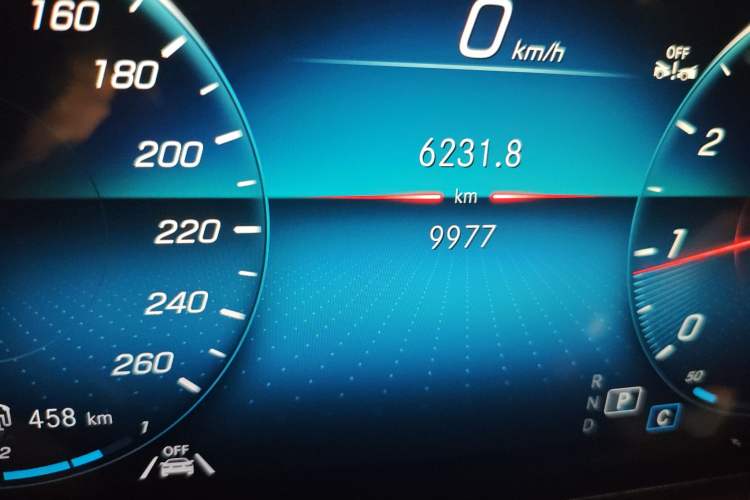 Used Mercedes-Benz GLA 2023 GLA 220 Odometer Close Up