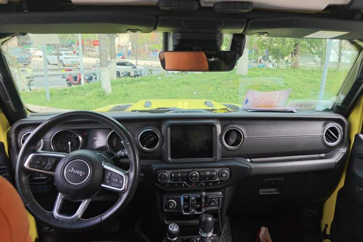 Used Jeep Wrangler New Energy 2022 Four-Door 2.0T 4xe Sahara Fluorescent Yellow Limited Edition Headliner