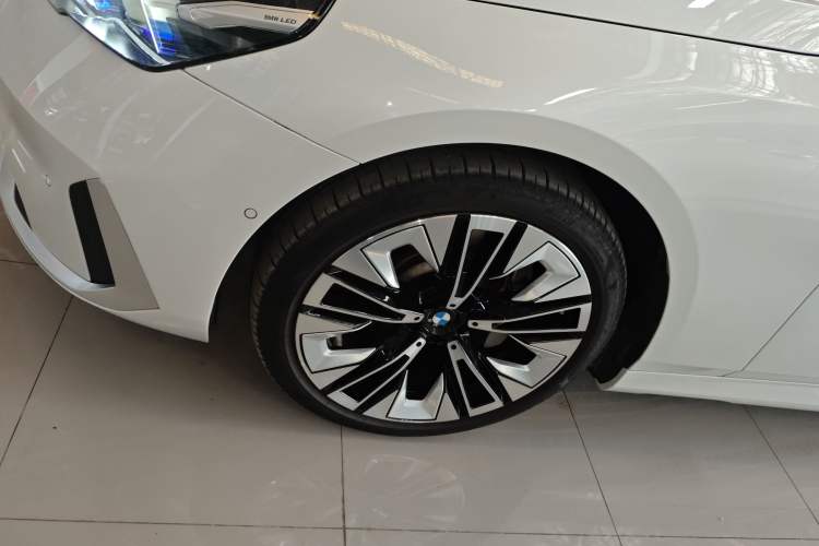 Used BMW 5 Series 2024 530Li Luxury Package Premium Edition
