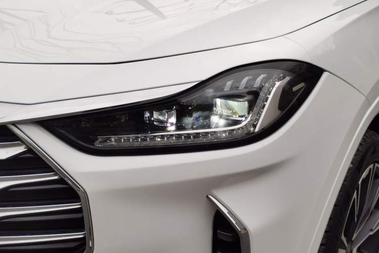 Used JETOUR X70 2021 Zhuge 1.6T DCT Junshi 7-Seater