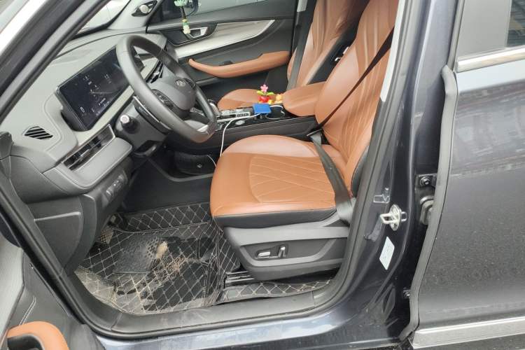 Used Chery Tiggo 8 PLUS 2022 290TGDI DCT Luxury Edition+ Left Front Seat