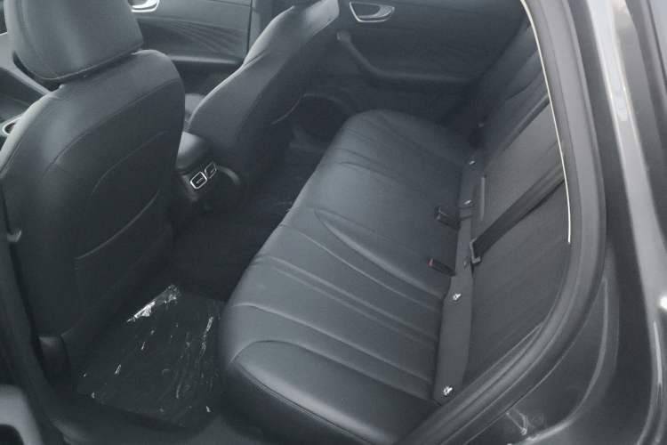 Used Roewe D7 2025 DMH 125km World Champion Edition