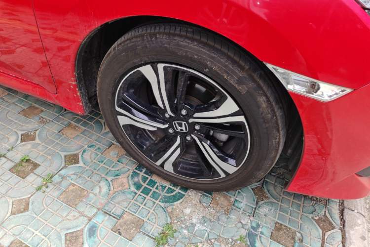 Used Honda Civic 2016 220TURBO CVT Prestige Edition Right Front Wheel Hub