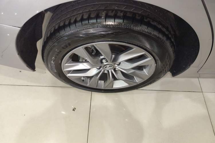 Used Toyota Avalon 2019 2.0L Luxury Edition China VI Standard