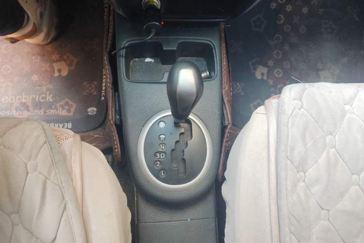 Used Suzuki SX4 2013 1.6L Automatic CoolRide Model Gear Lever