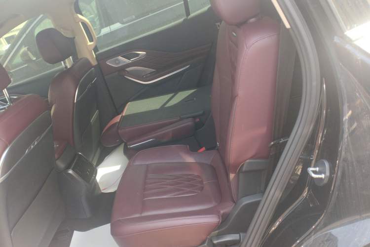 Used Hongqi HS7 PHEV 2024 2.0T PHEV Four-Wheel Drive Flagship Edition 6 Seats Left Rear Seat