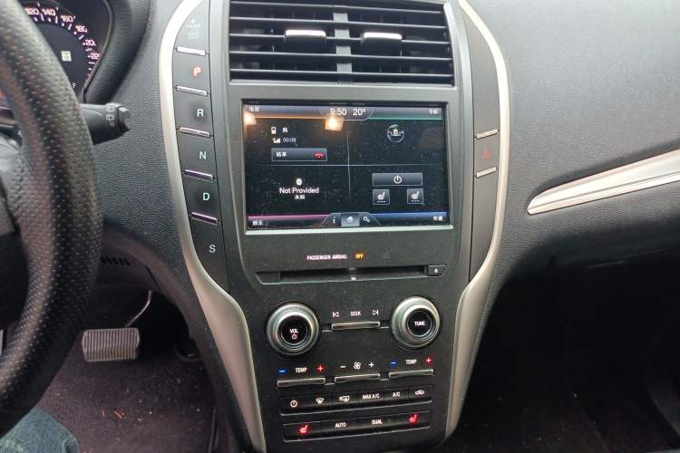 Used Lincoln MKC 2014 2.0T Two-Wheel Drive Deluxe Edition Audio And AC Panel