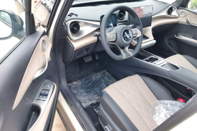 Used BYD Dolphin 2025 420km Free Edition
